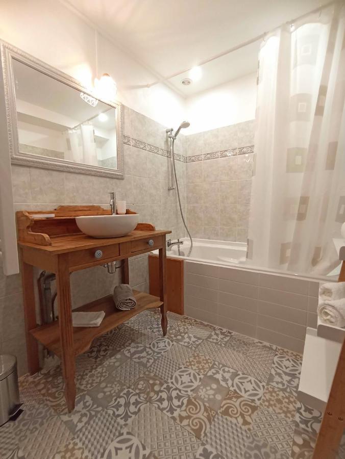 Gite Avec Piscine "La Maison De Valentine" En Provence Montsalier 외부 사진